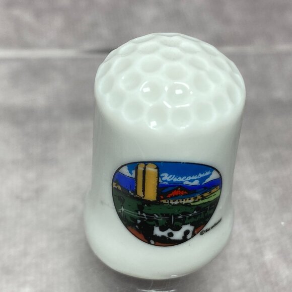 Wisconsin Souvenir Porcelain Thimble With Farm Scene Design Sewing Collectible - Picture 8 of 10